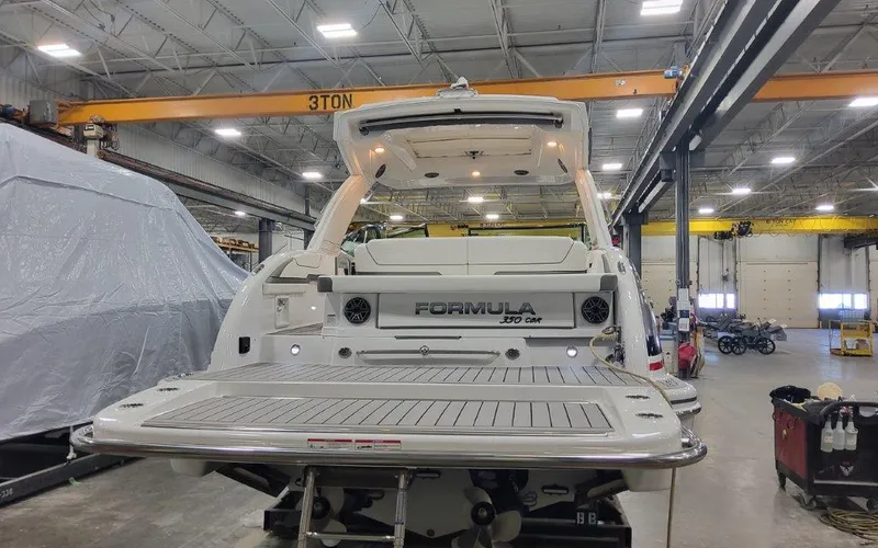 Slide: The Image of Formula 350 CBR 2025 - 58