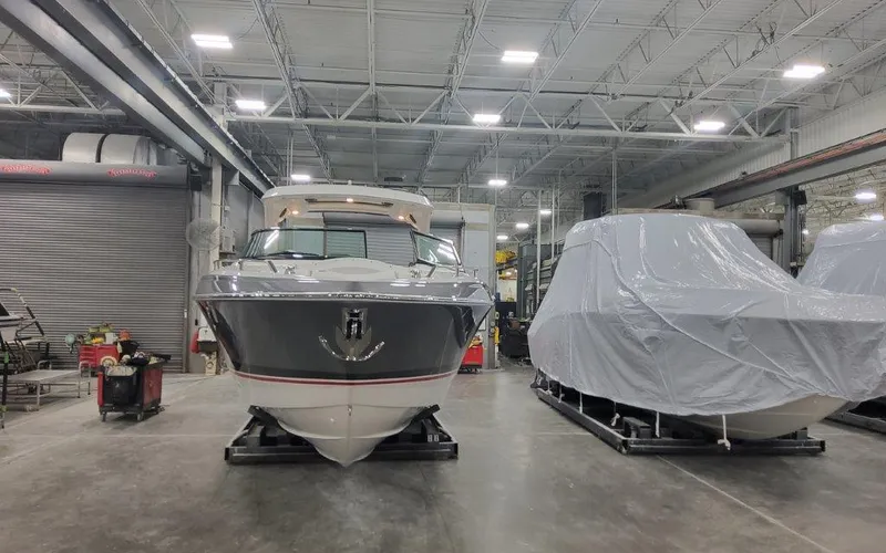 Slide: The Image of Formula 350 CBR 2025 - 60