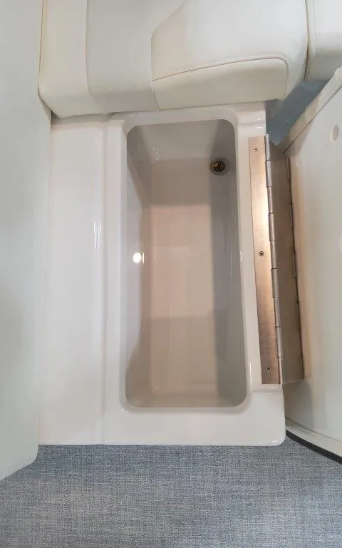 Slide: The Image of Formula 350 CBR 2025 - 78