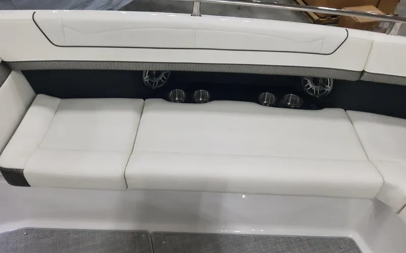 Slide: The Image of Formula 350 CBR 2025 - 92