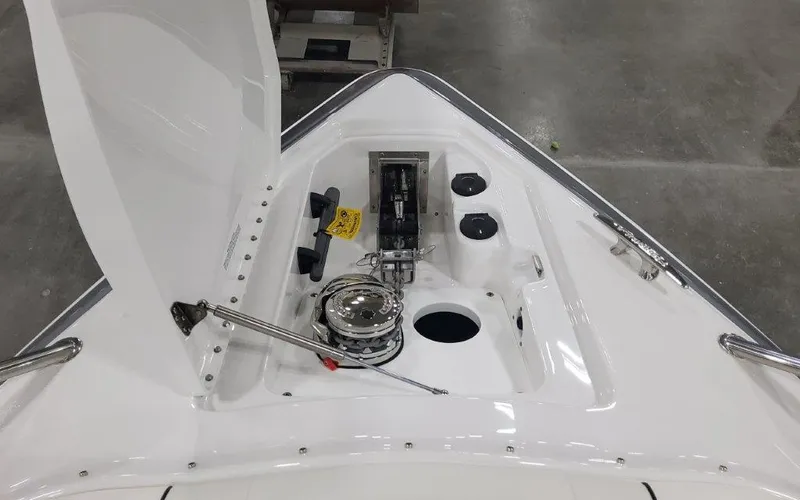 Slide: The Image of Formula 350 CBR 2025 - 97