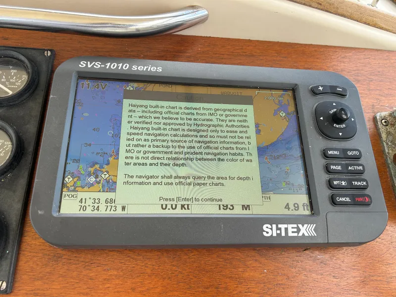 Slide: The Image of SI-TEX SVS-1010 marine GPS on 1983 Fortier 26 boat dashboard. - 20