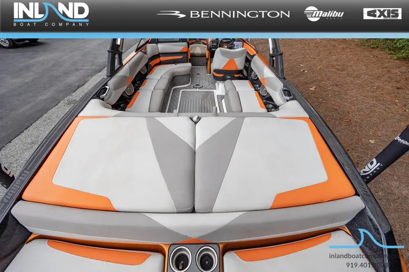 Slide: The Image of Malibu Wakesetter 23 LSV 2014 - 9