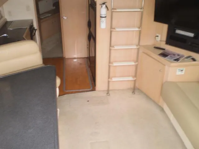 Slide: The Image of Carver Yachts 350 Mariner 1999 - 13