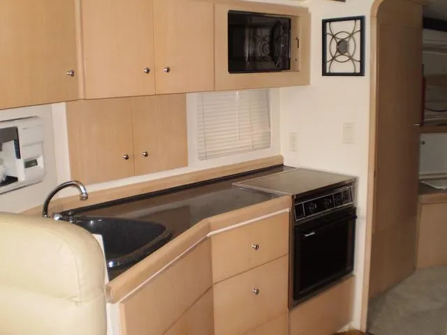 Slide: The Image of Carver Yachts 350 Mariner 1999 - 18