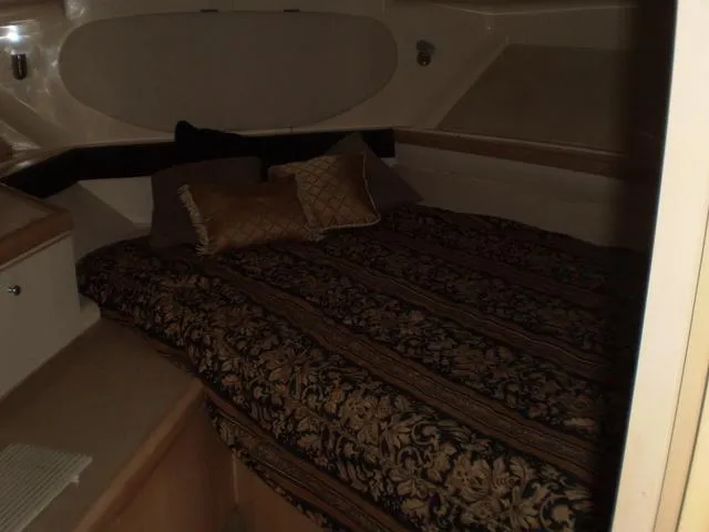 Slide: The Image of Carver Yachts 350 Mariner 1999 - 22