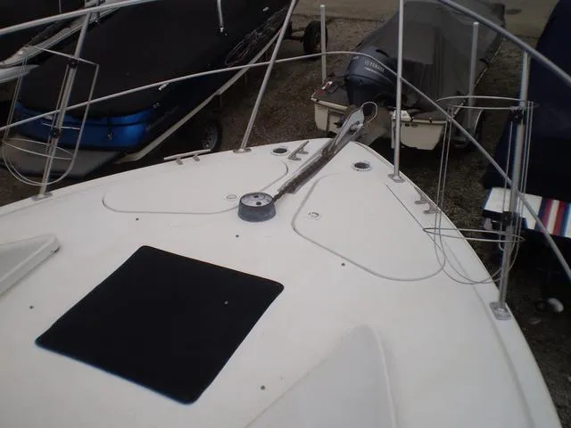 Slide: The Image of Carver Yachts 350 Mariner 1999 - 26