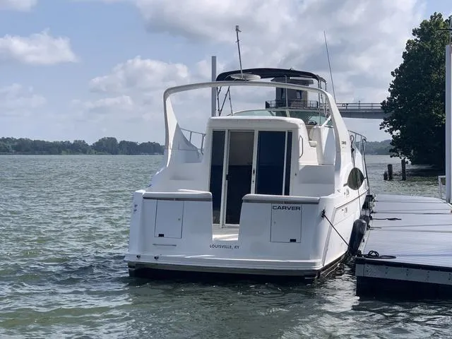 Slide: The Image of Carver Yachts 350 Mariner 1999 - 9