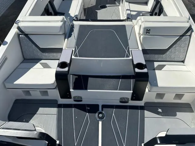 Slide: The Image of Heyday H22 2024 - 7