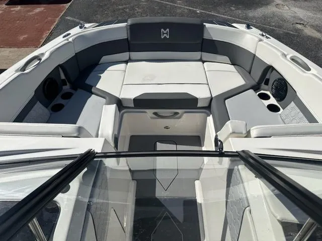 Slide: The Image of Heyday Wake Boats H22 2024 - 9