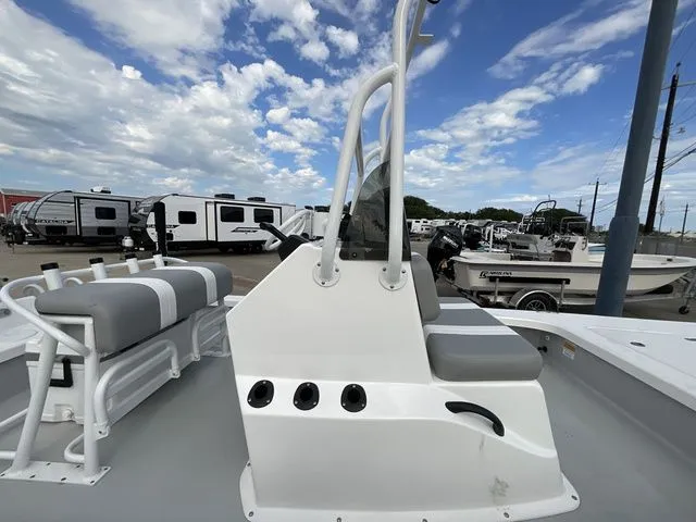 Slide: The Image of Majek 18 M2 2025 - 11