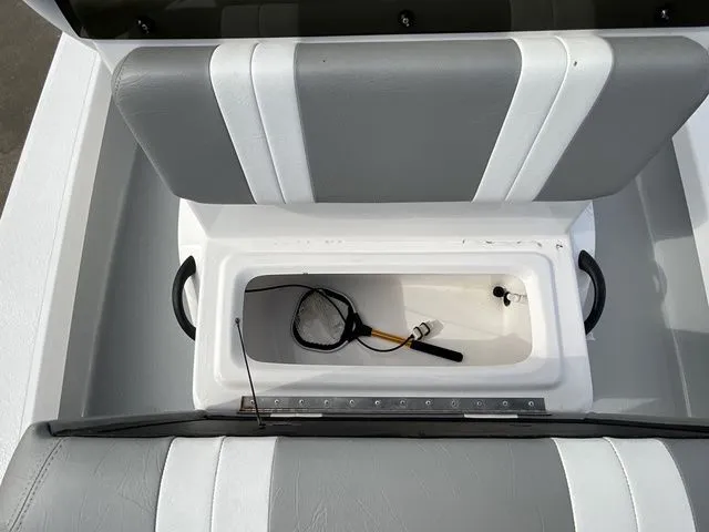 Slide: The Image of Majek 18 M2 2025 - 9