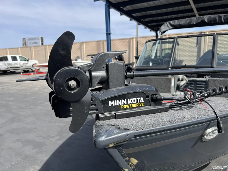 Slide: The Image of 2025 Lund 1650 Angler Sport with Minn Kota PowerDrive trolling motor. - 9