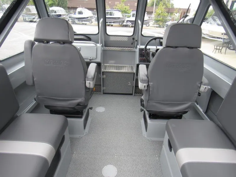 Slide: The Image of Hewescraft 210 Sea Runner ET 2025 - 18