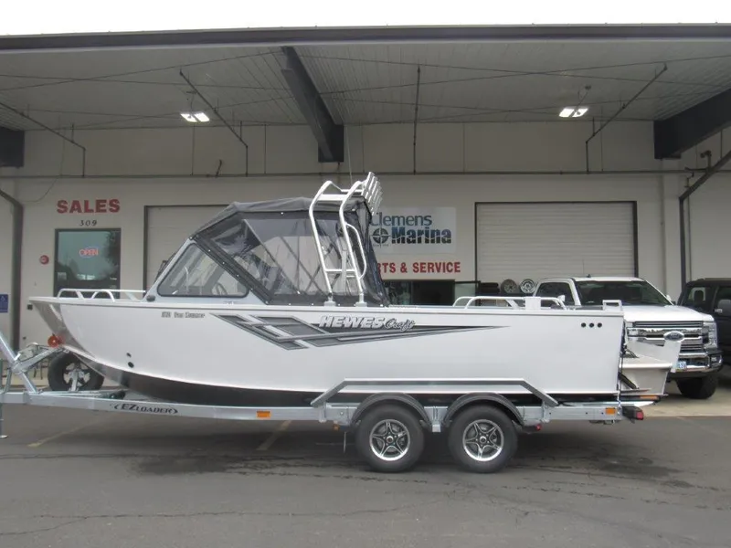 Slide: The Image of Hewescraft 210 Sea Runner ET 2025 - 2