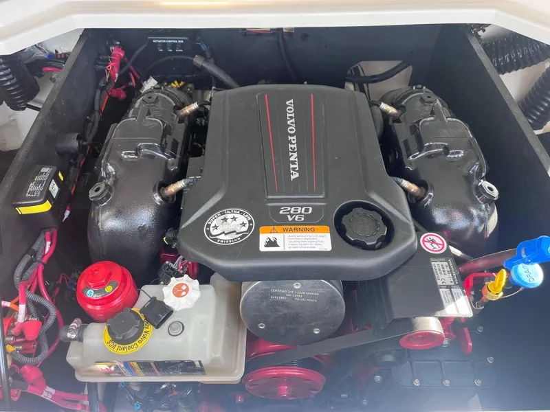 Slide: The Image of Volvo Penta 280 V6 engine in 2022 Regal LS2-CM boat. - 15