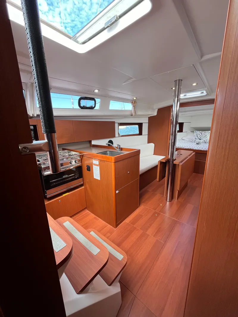 Slide: The Image of Beneteau Oceanis 35.1 2018 - 65