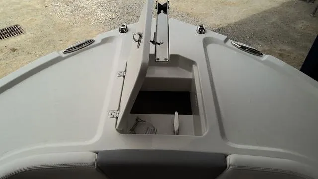 Slide: The Image of Parker Marine 2200 Center Console 2025 - 16