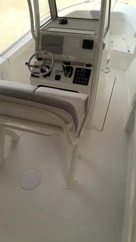 Slide: The Image of Parker Marine 2200 Center Console 2025 - 7