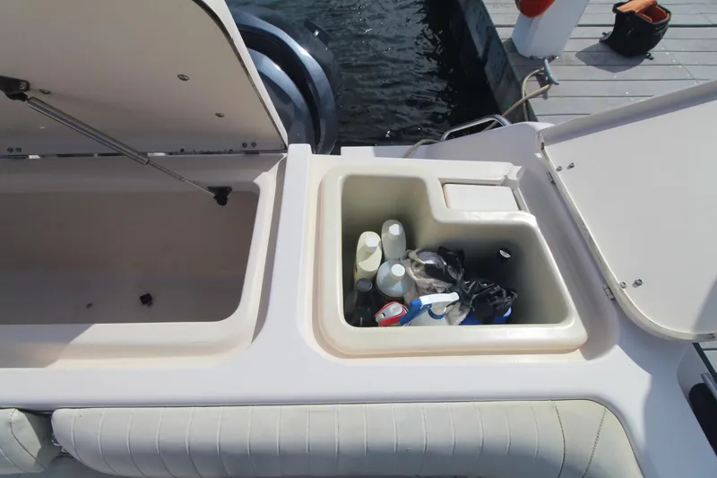 Slide: The Image of Grady-White Express 330 2001 - 50