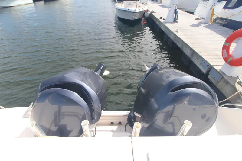 Slide: The Image of Grady-White Express 330 2001 - 53