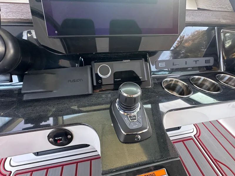 Slide: The Image of Monterey Elite 30 OB 2025 - 55