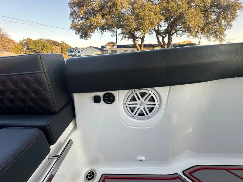 Slide: The Image of Monterey Elite 30 OB 2025 - 63