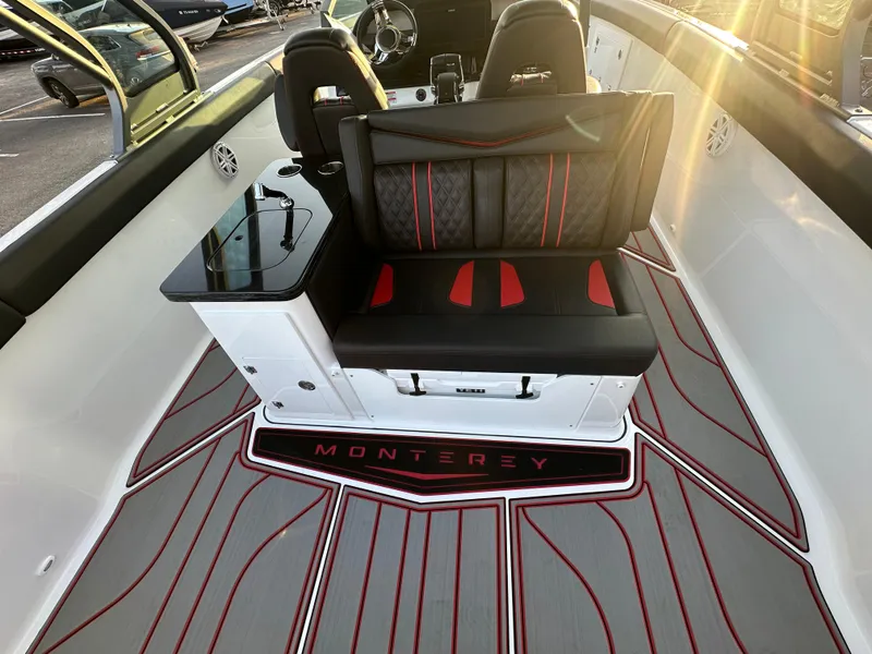 Slide: The Image of Monterey Elite 30 OB 2025 - 68