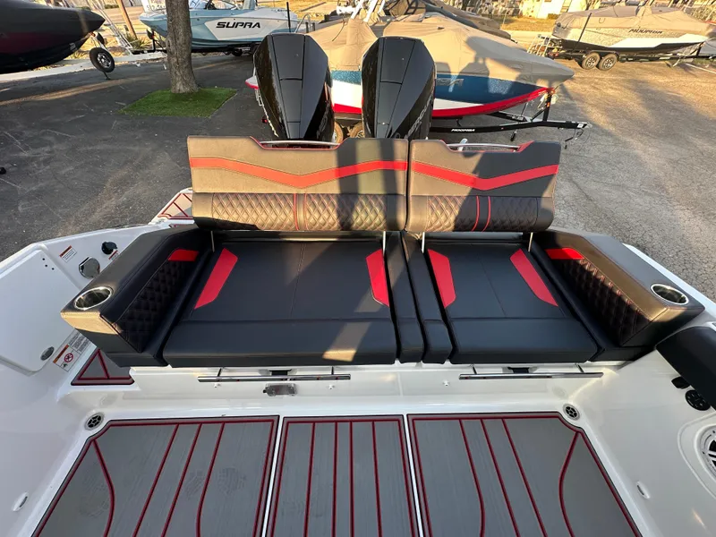 Slide: The Image of Monterey Elite 30 OB 2025 - 82