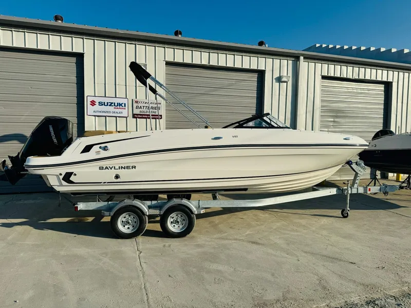 The Image of 2025 Bayliner VR6 Bowrider OB on trailer. - 1