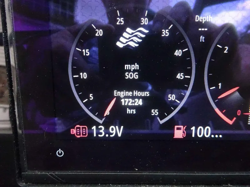 Slide: The Image of Four Winns H2 Sterndrive 2023 - 24