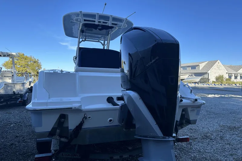 Slide: The Image of Boston Whaler 230 Outrage 2021 - 2