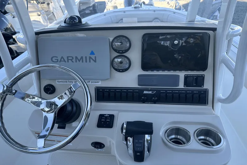 Slide: The Image of Boston Whaler 230 Outrage 2021 - 21