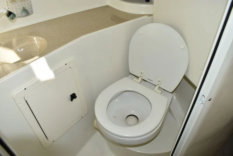 Slide: The Image of Hydra-Sports 2800 WA Vector 2003 - 102