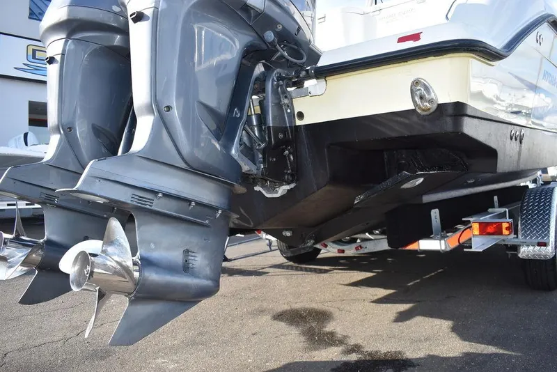 Slide: The Image of Hydra-Sports 2800 WA Vector 2003 - 118