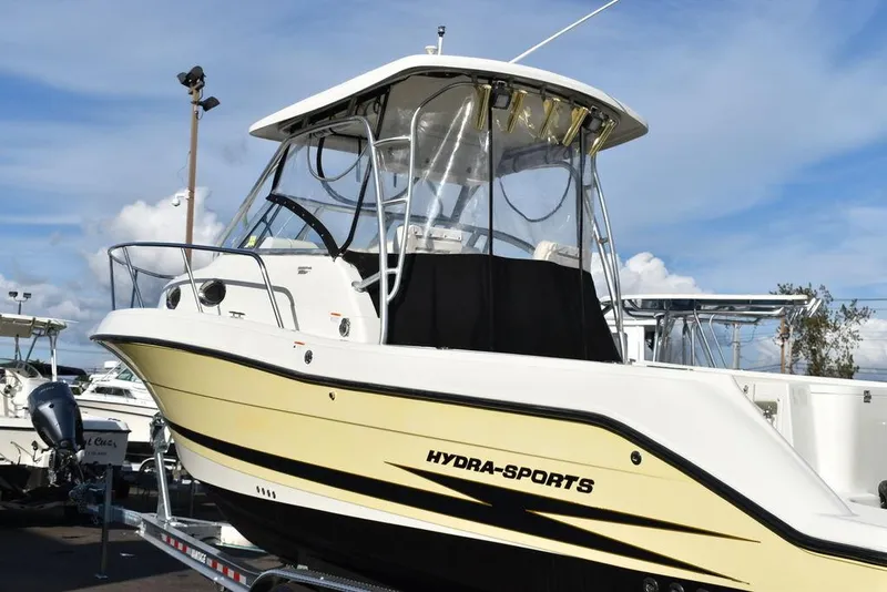 Slide: The Image of 2003 Hydra-Sports 2800 WA Vector boat on trailer, side view. - 16