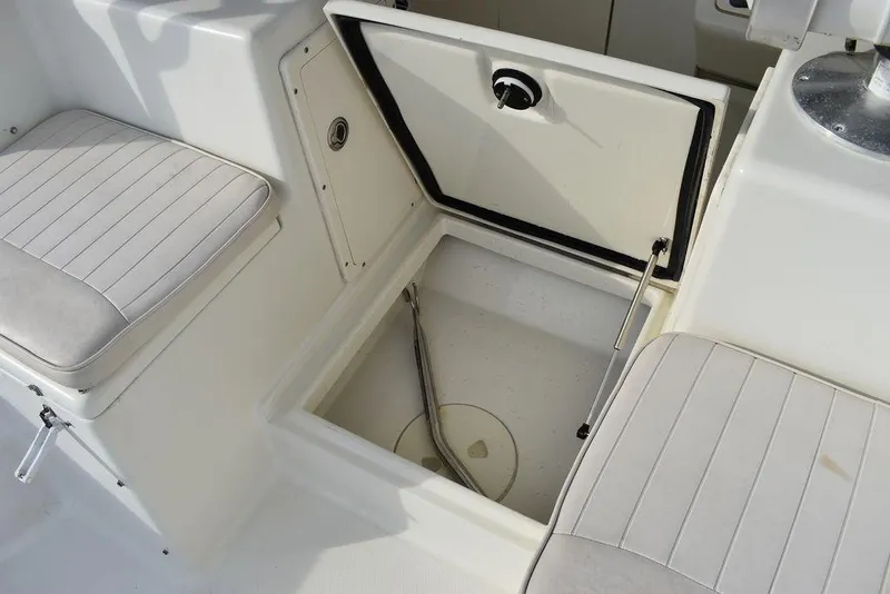 Slide: The Image of Open storage compartment on 2003 Hydra-Sports 2800 WA Vector boat. - 41