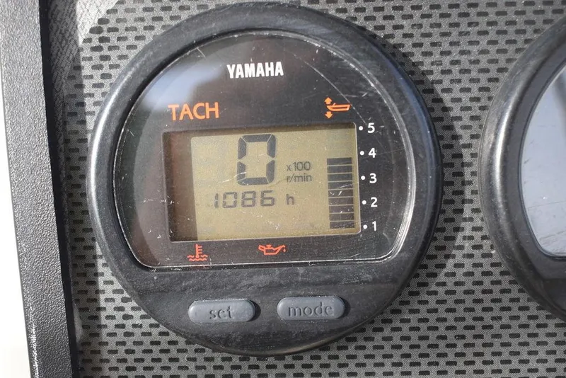 Slide: The Image of Hydra-Sports 2800 WA Vector 2003 - 67