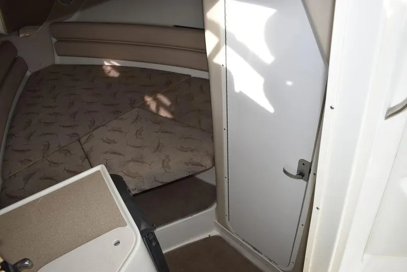 Slide: The Image of Hydra-Sports 2800 WA Vector 2003 - 80