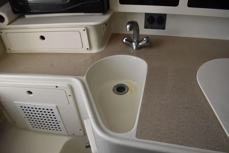 Slide: The Image of Hydra-Sports 2800 WA Vector 2003 - 86