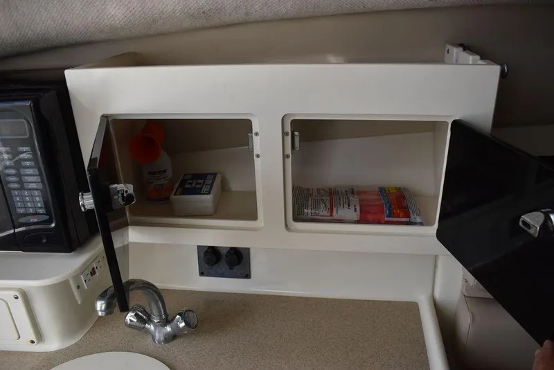 Slide: The Image of Hydra-Sports 2800 WA Vector 2003 - 89