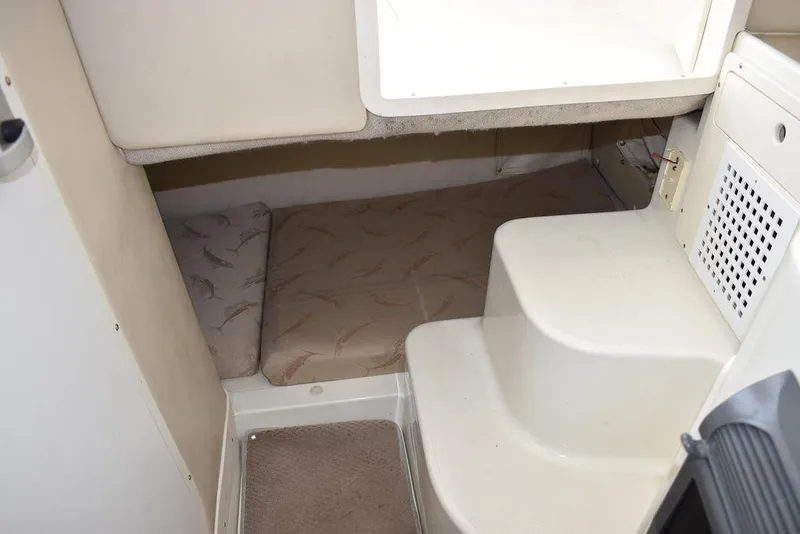 Slide: The Image of Hydra-Sports 2800 WA Vector 2003 - 91