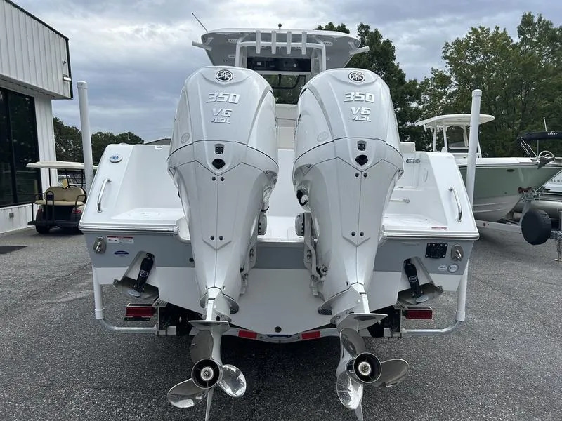 Slide: The Image of Sea Hunt Gamefish 30 Forward Seating 2025 - 3