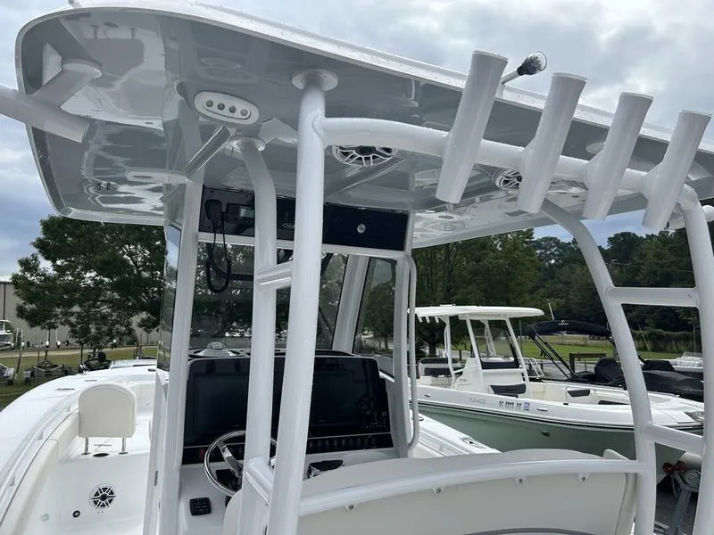 Slide: The Image of Sea Hunt Gamefish 30 Forward Seating 2025 - 9