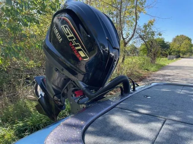 Slide: The Image of Skeeter ZX200 2025 - 8