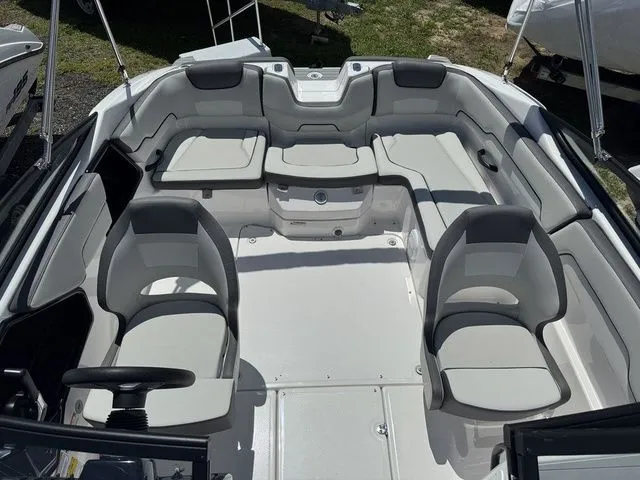 Slide: The Image of Yamaha SX190 2025 - 10