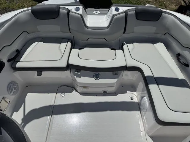 Slide: The Image of Yamaha SX190 2025 - 14