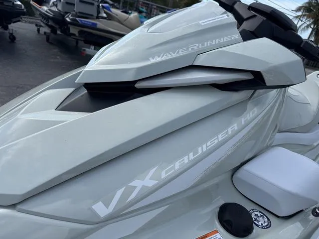 Slide: The Image of Yamaha VX Cruiser HO 2025 - 10