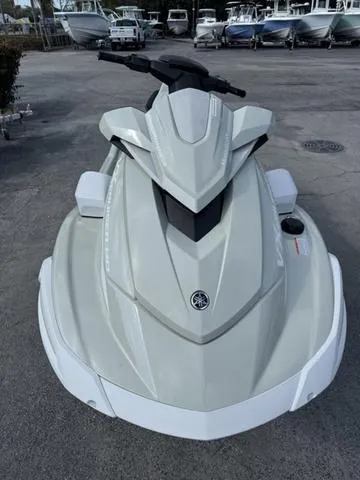 Slide: The Image of Yamaha VX Cruiser HO 2025 - 3