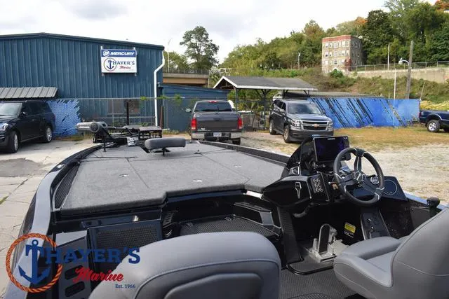 Slide: The Image of 2025 Ikon Boats VLX20 interior at Thayer's Marine dealership. - 38